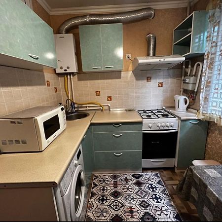 Apartment On Akhmetova 10 Алма Ата Екстериор снимка